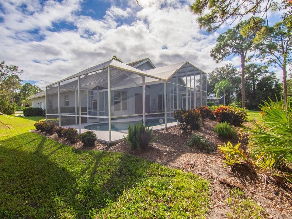 For Sale: $449,000 (3 beds, 2 baths, 2546 Square Feet)