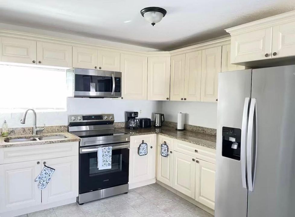 En Venta: $525,000 (0 camas, 0 baños, 1394 Pies cuadrados)