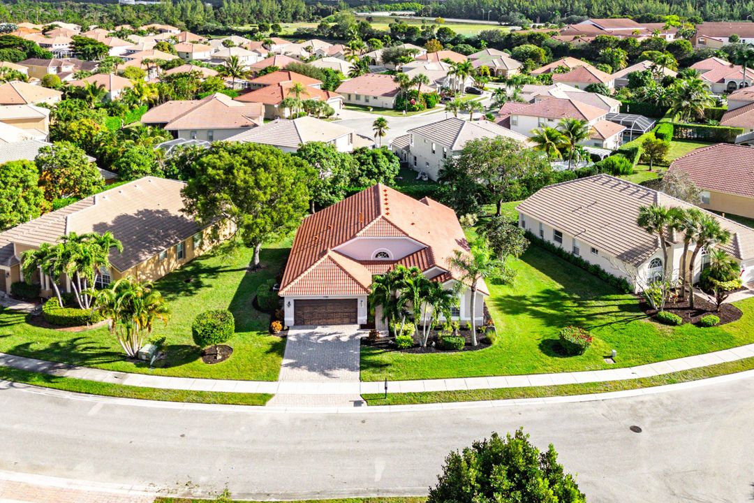 待售: $550,000 (3 贝兹, 2 浴室, 1942 平方英尺)