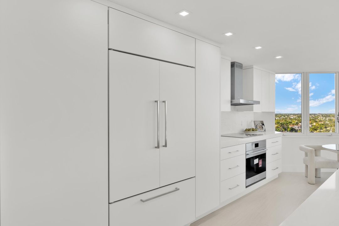 For Sale: $4,400,000 (4 beds, 4 baths, 2925 Square Feet)