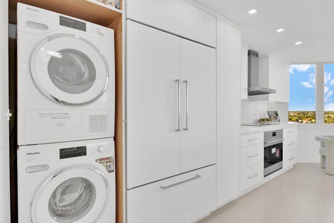 For Sale: $4,400,000 (4 beds, 4 baths, 2925 Square Feet)