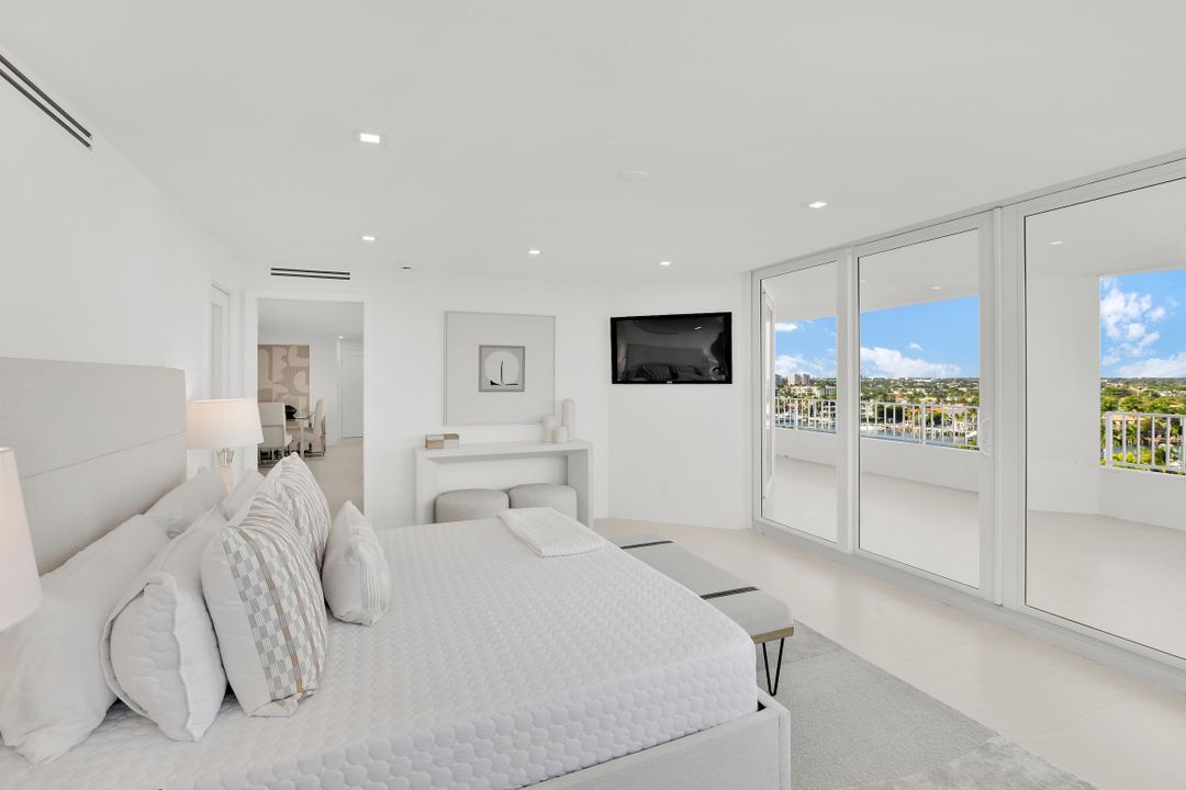 For Sale: $4,400,000 (4 beds, 4 baths, 2925 Square Feet)