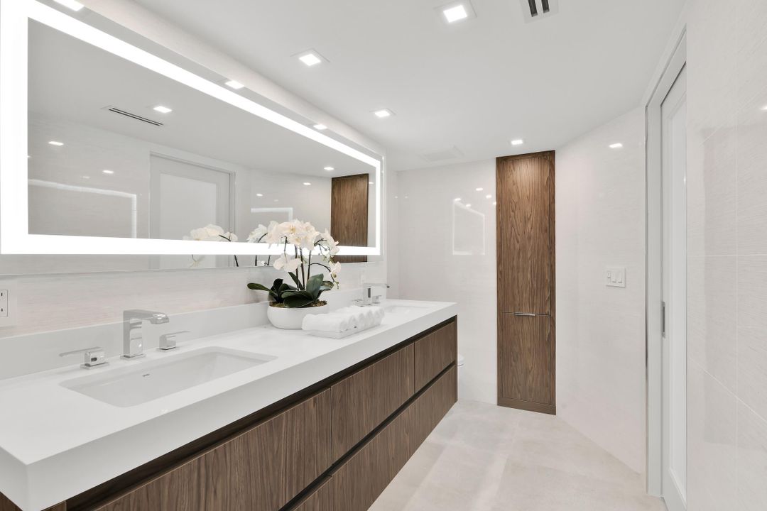 For Sale: $4,400,000 (4 beds, 4 baths, 2925 Square Feet)