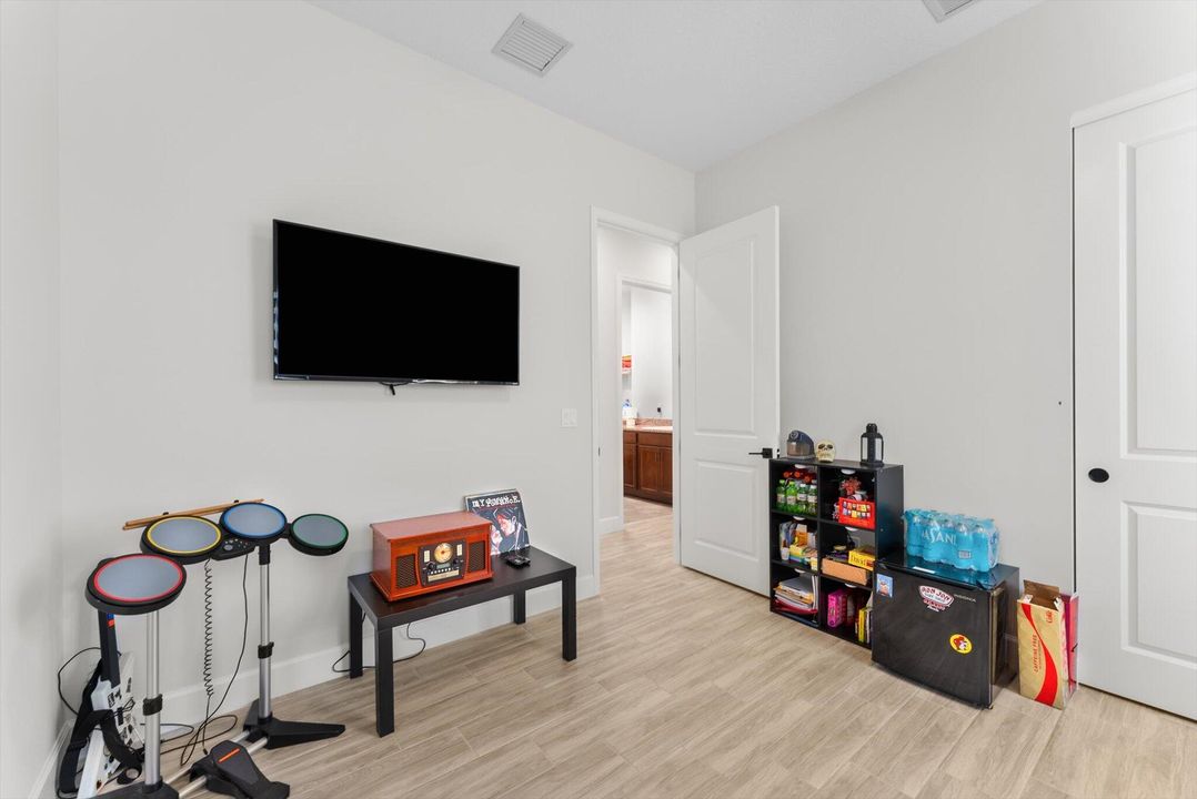 En Venta: $882,850 (5 camas, 4 baños, 3151 Pies cuadrados)