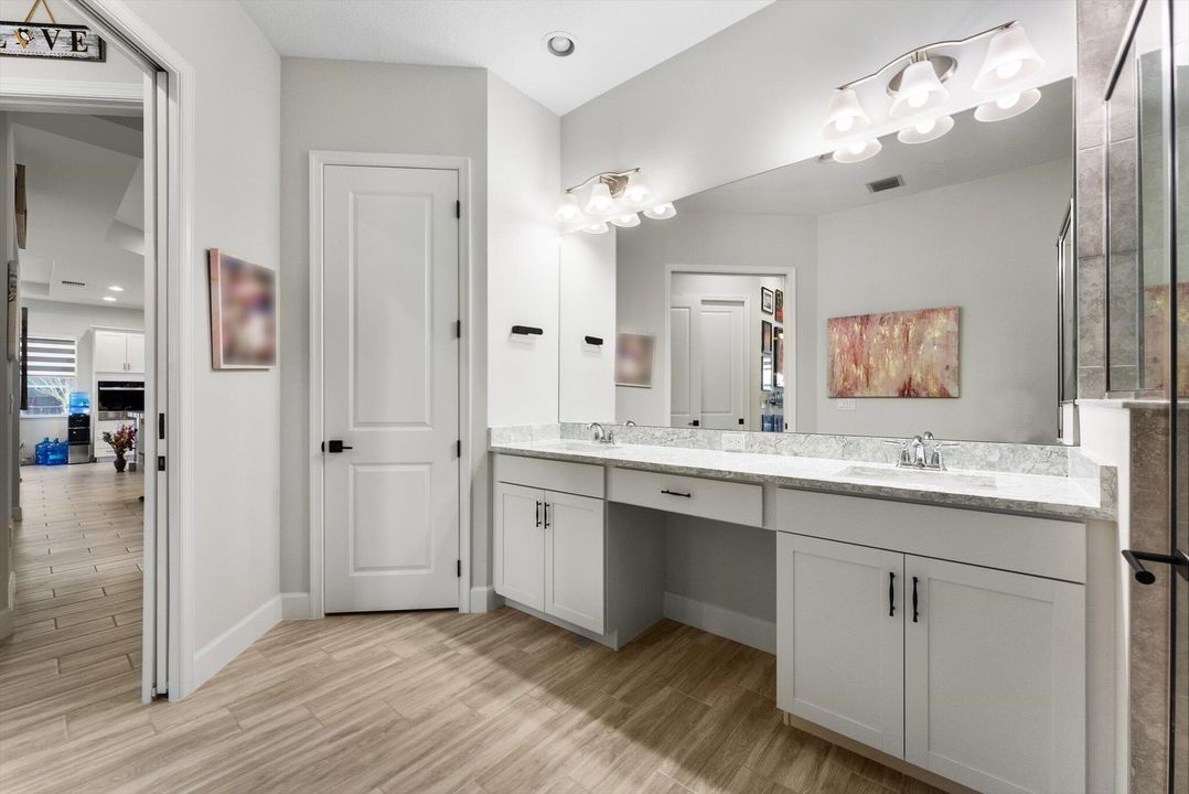 En Venta: $882,850 (5 camas, 4 baños, 3151 Pies cuadrados)