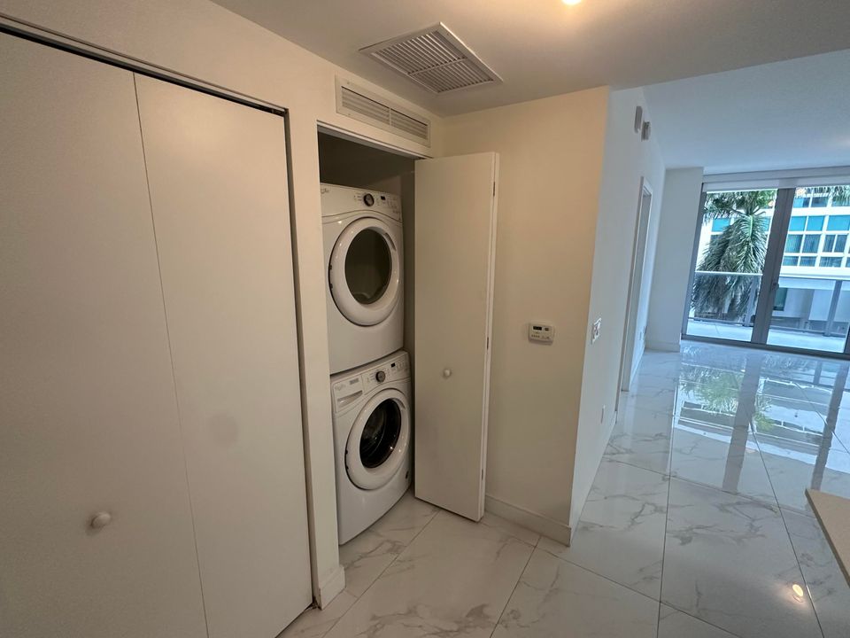 En Renta: $5,250 (2 camas, 3 baños, 1205 Pies cuadrados)