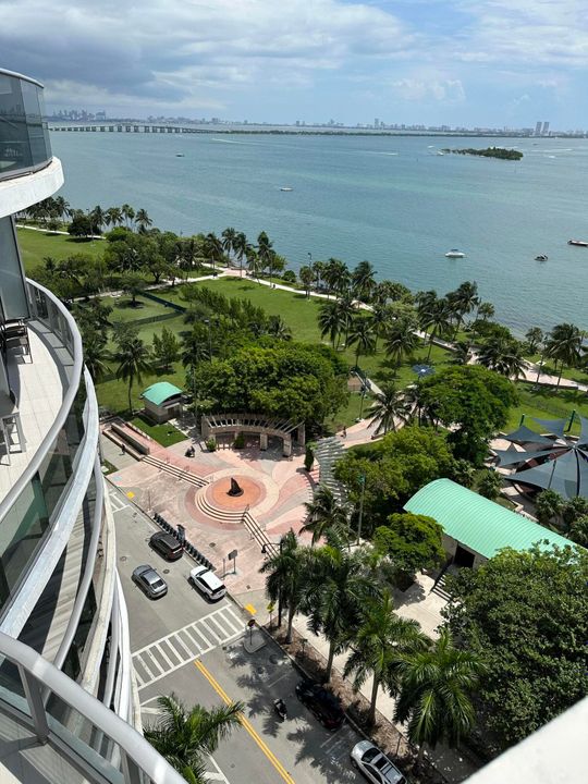 En Renta: $5,250 (2 camas, 3 baños, 1205 Pies cuadrados)