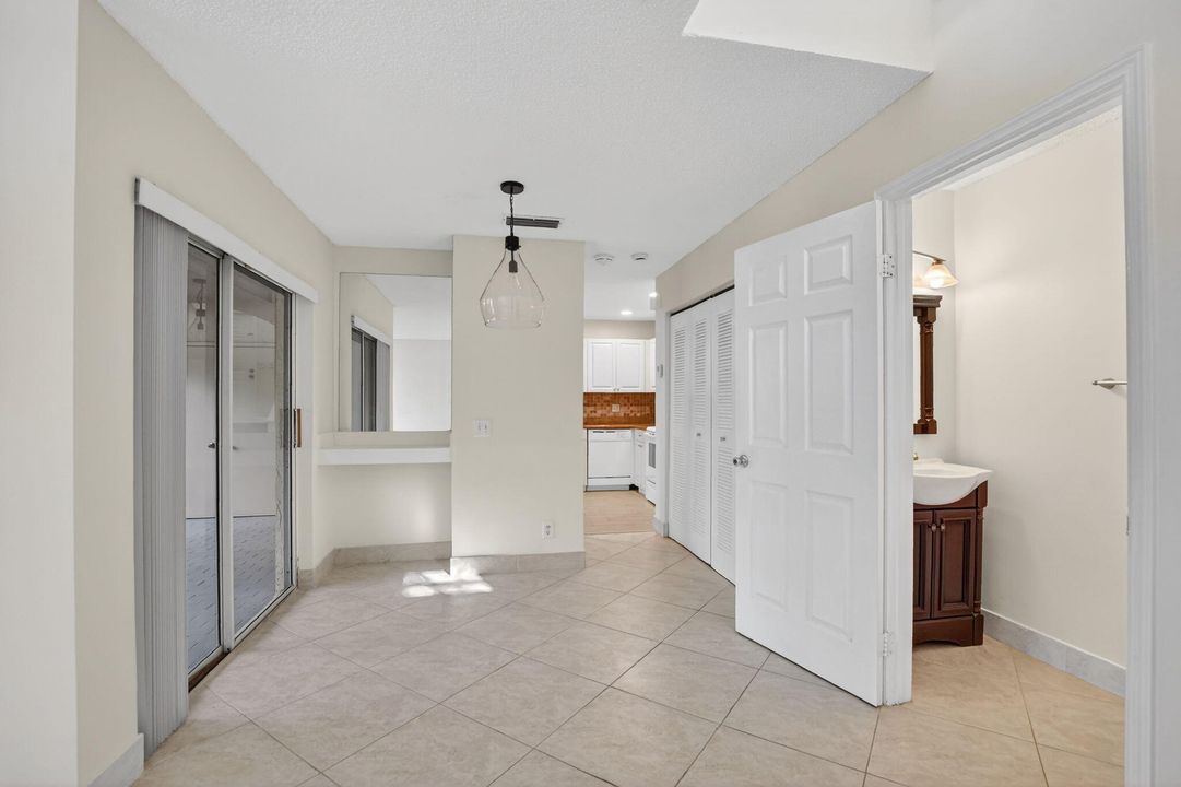 For Rent: $3,400 (3 beds, 2 baths, 1320 Square Feet)