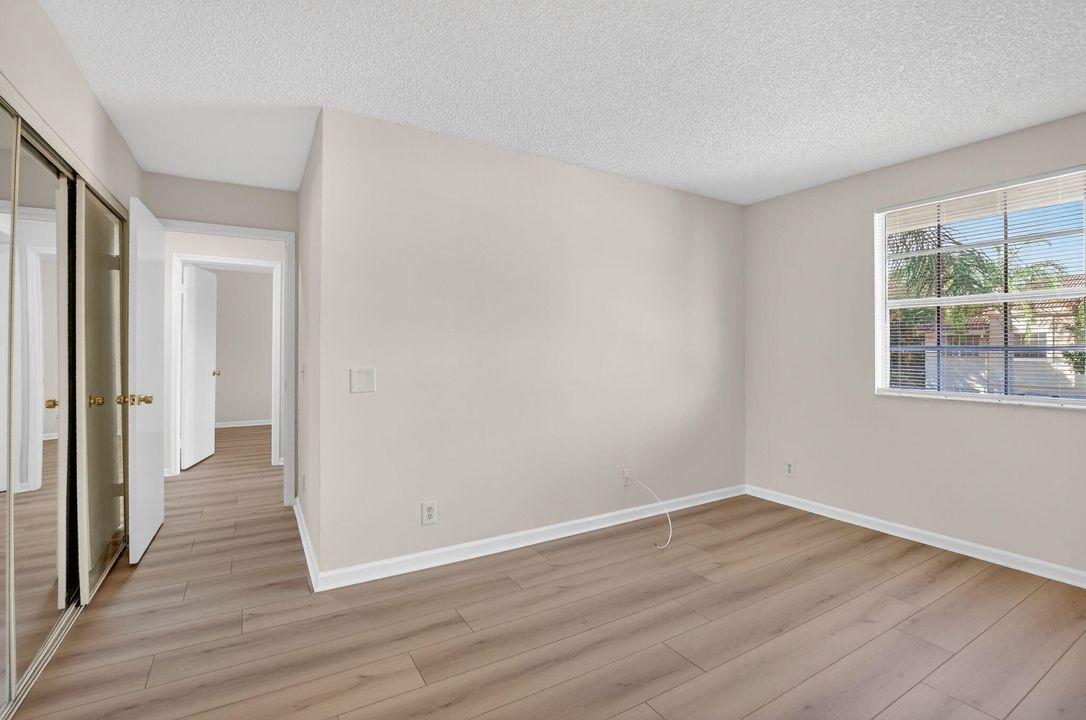 For Rent: $3,400 (3 beds, 2 baths, 1320 Square Feet)