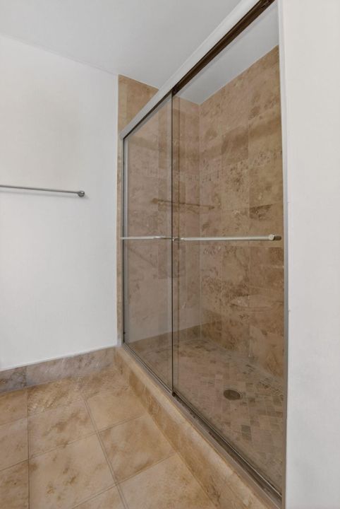 For Rent: $3,400 (3 beds, 2 baths, 1320 Square Feet)