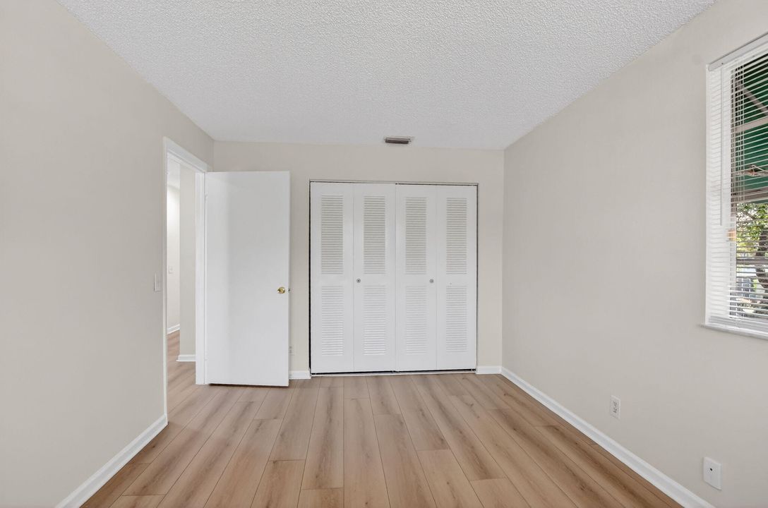 For Rent: $3,400 (3 beds, 2 baths, 1320 Square Feet)