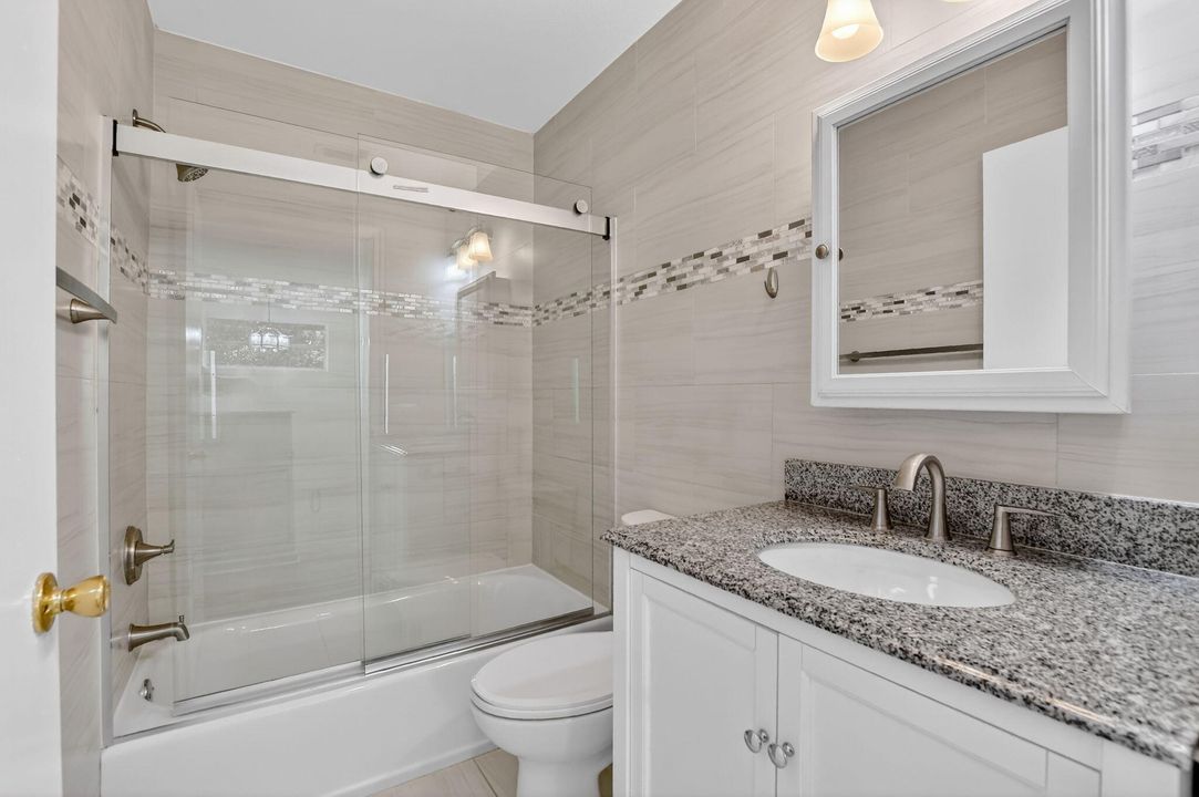 For Rent: $3,400 (3 beds, 2 baths, 1320 Square Feet)