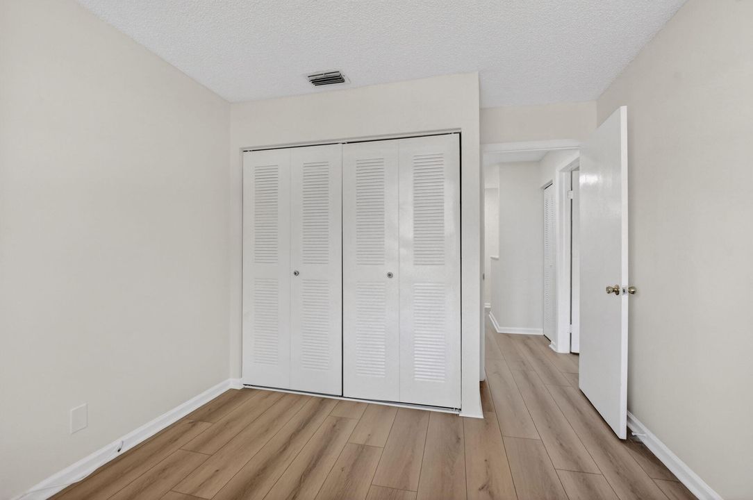 For Rent: $3,400 (3 beds, 2 baths, 1320 Square Feet)