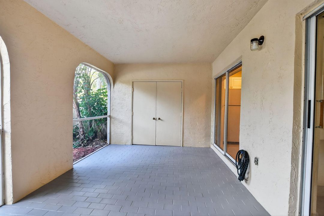 For Rent: $3,400 (3 beds, 2 baths, 1320 Square Feet)