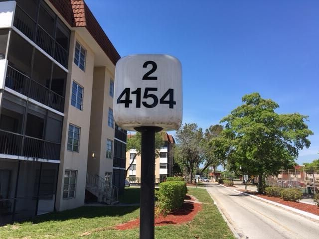 В аренду: $1,900 (2 спален, 2 ванн, 972 Квадратных фут)