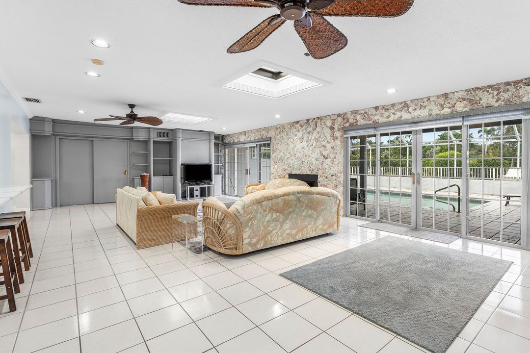 В аренду: $16,000 (3 спален, 3 ванн, 3318 Квадратных фут)