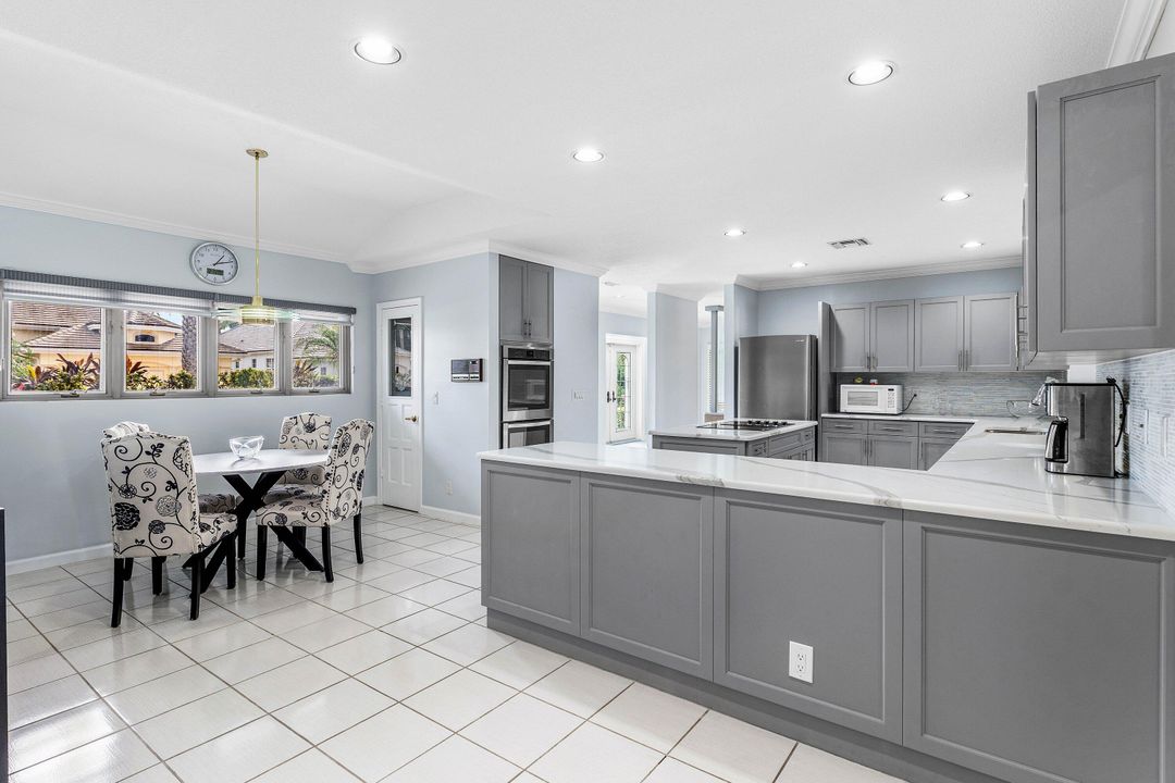 В аренду: $16,000 (3 спален, 3 ванн, 3318 Квадратных фут)