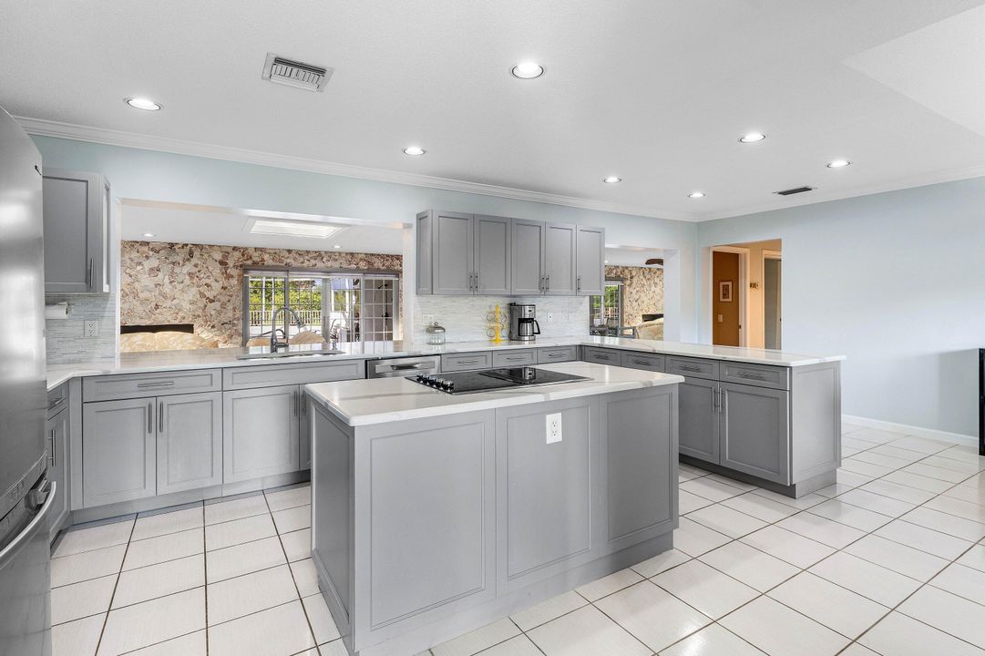 В аренду: $16,000 (3 спален, 3 ванн, 3318 Квадратных фут)