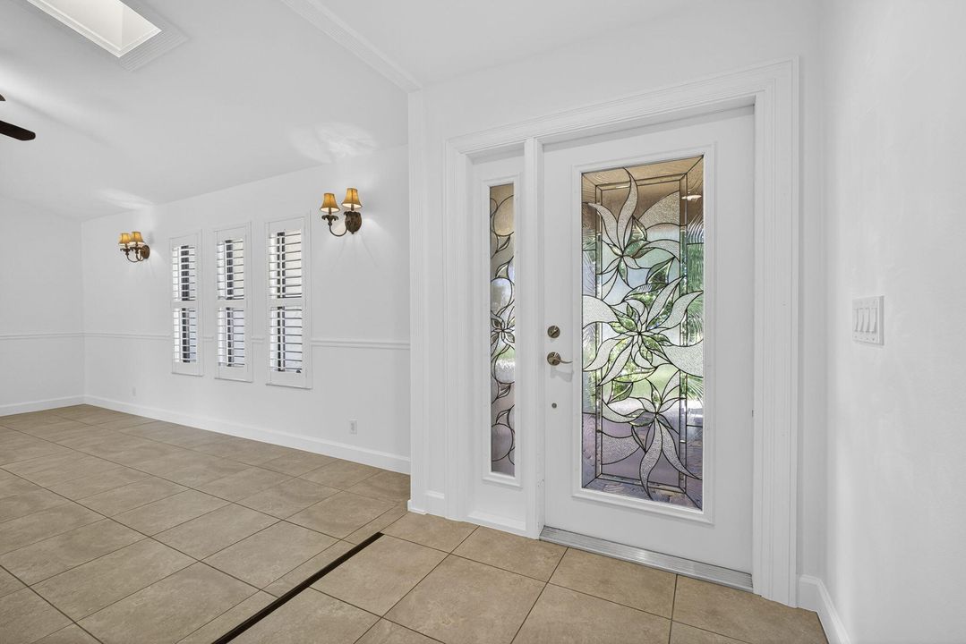 For Rent: $6,500 (3 beds, 2 baths, 1988 Square Feet)