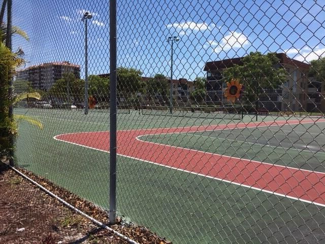 В аренду: $1,900 (2 спален, 2 ванн, 972 Квадратных фут)