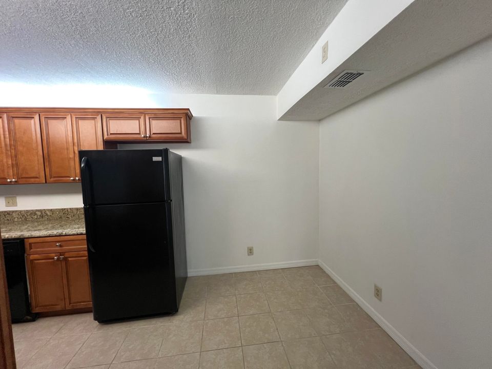 В аренду: $2,000 (2 спален, 2 ванн, 1106 Квадратных фут)