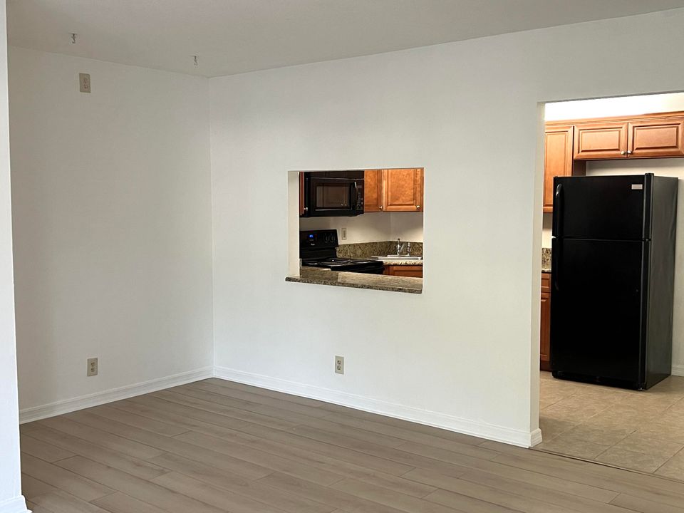 В аренду: $2,000 (2 спален, 2 ванн, 1106 Квадратных фут)