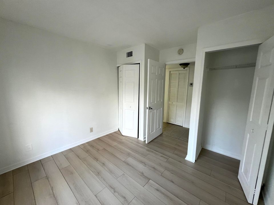 В аренду: $2,000 (2 спален, 2 ванн, 1106 Квадратных фут)