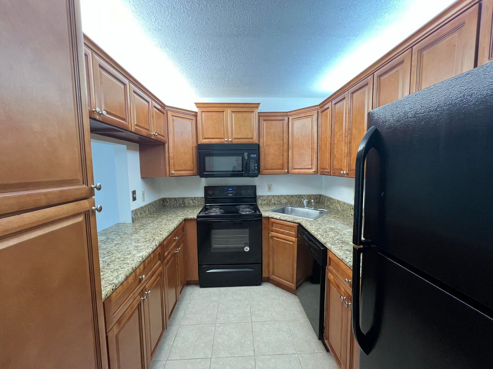 В аренду: $2,000 (2 спален, 2 ванн, 1106 Квадратных фут)