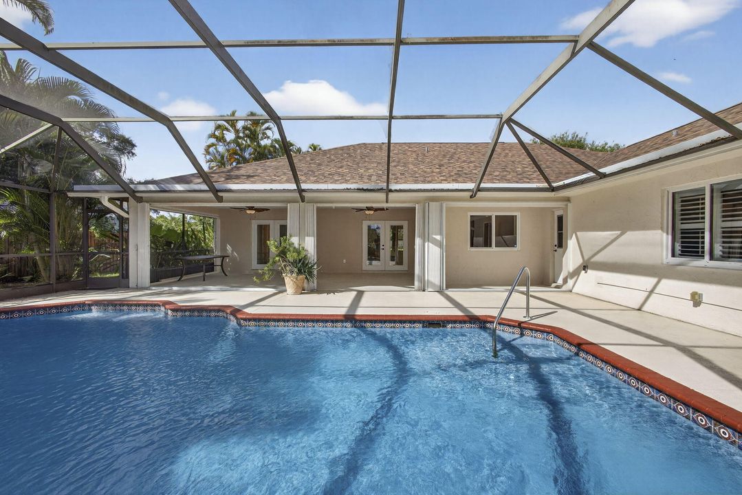 For Rent: $6,500 (3 beds, 2 baths, 1988 Square Feet)