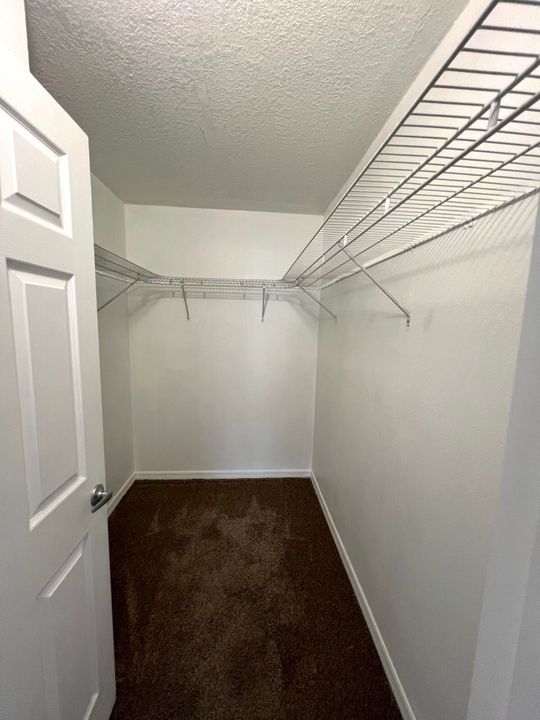 В аренду: $2,000 (2 спален, 2 ванн, 1106 Квадратных фут)