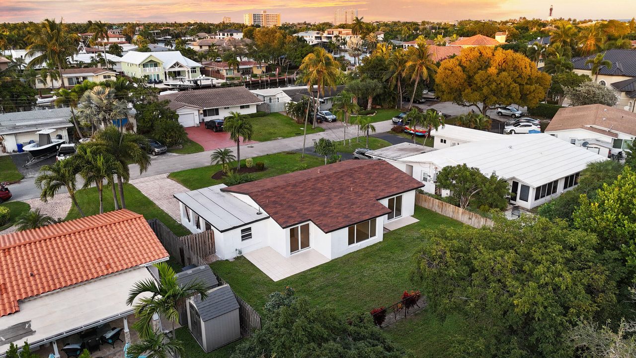 For Sale: $785,000 (3 beds, 2 baths, 1247 Square Feet)