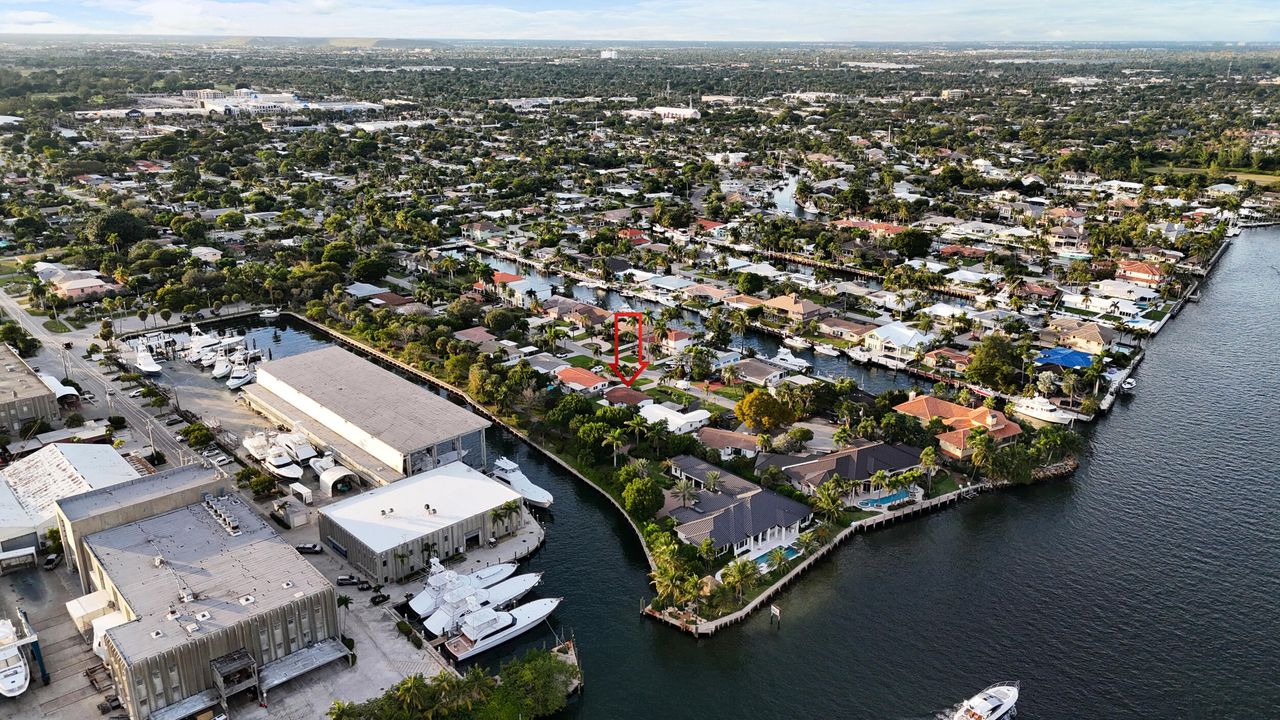 For Sale: $785,000 (3 beds, 2 baths, 1247 Square Feet)