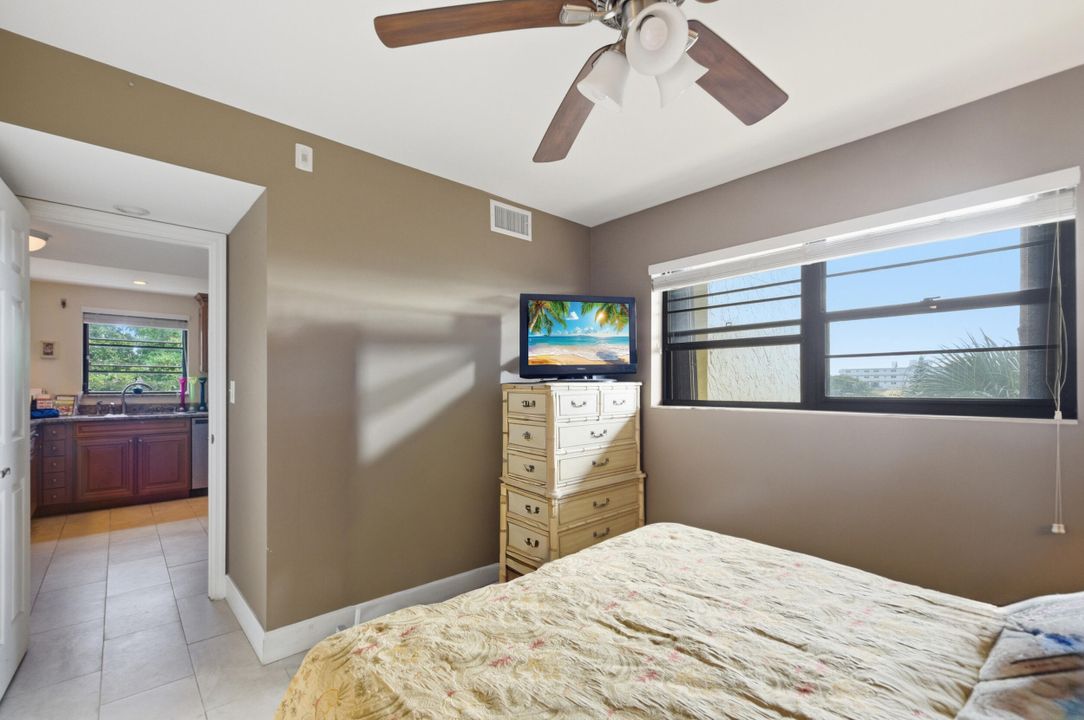 En Venta: $245,000 (2 camas, 2 baños, 984 Pies cuadrados)