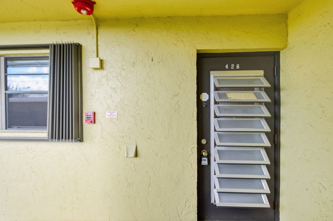 En Venta: $245,000 (2 camas, 2 baños, 984 Pies cuadrados)