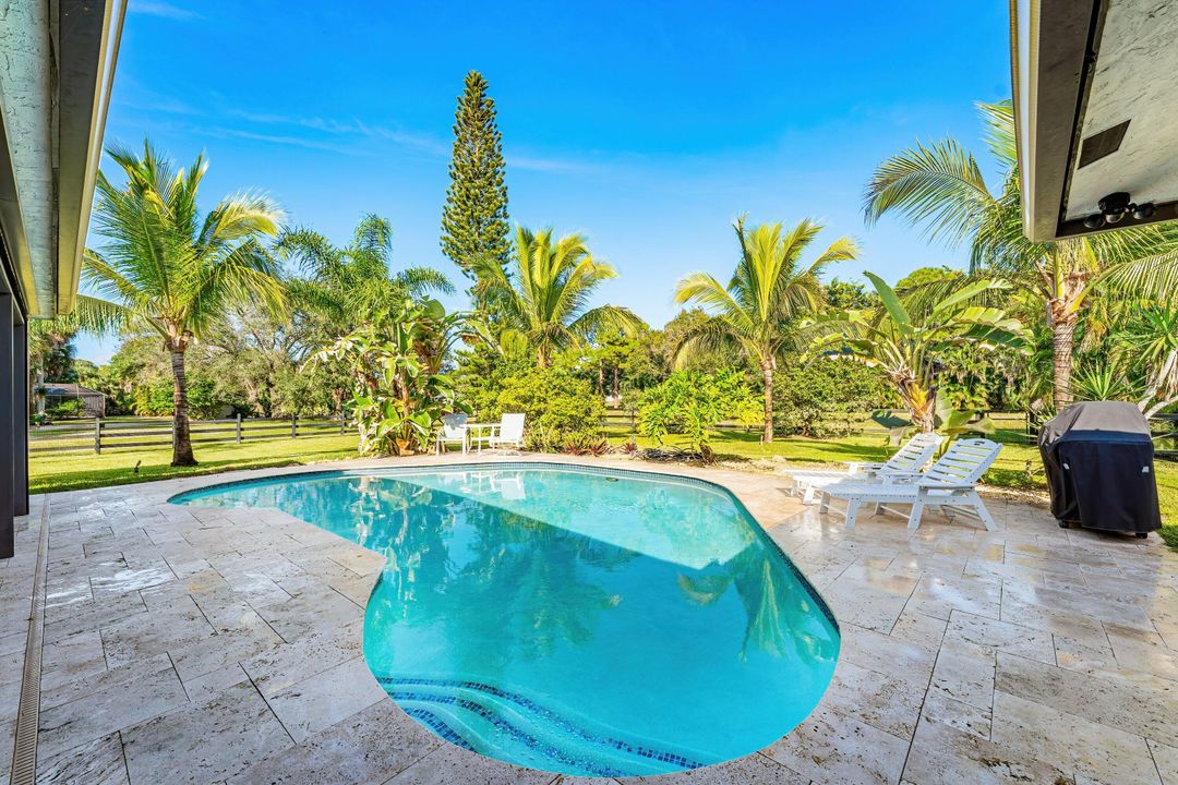 待售: $1,195,000 (4 贝兹, 2 浴室, 1956 平方英尺)