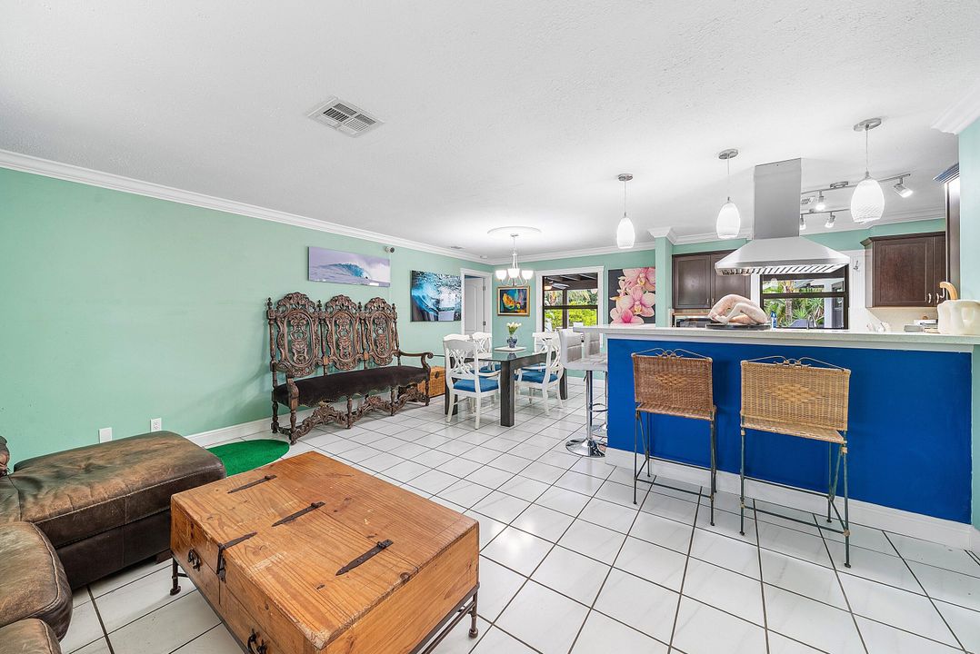 待售: $1,195,000 (4 贝兹, 2 浴室, 1956 平方英尺)