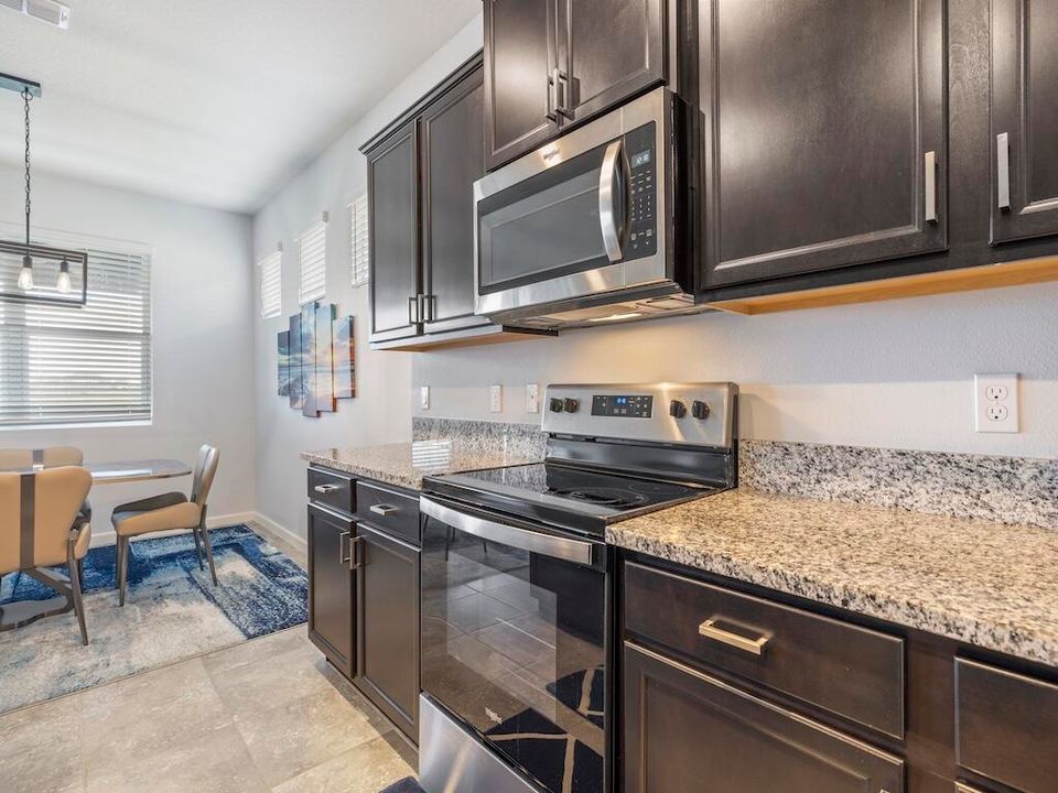 For Rent: $2,850 (3 beds, 2 baths, 2034 Square Feet)