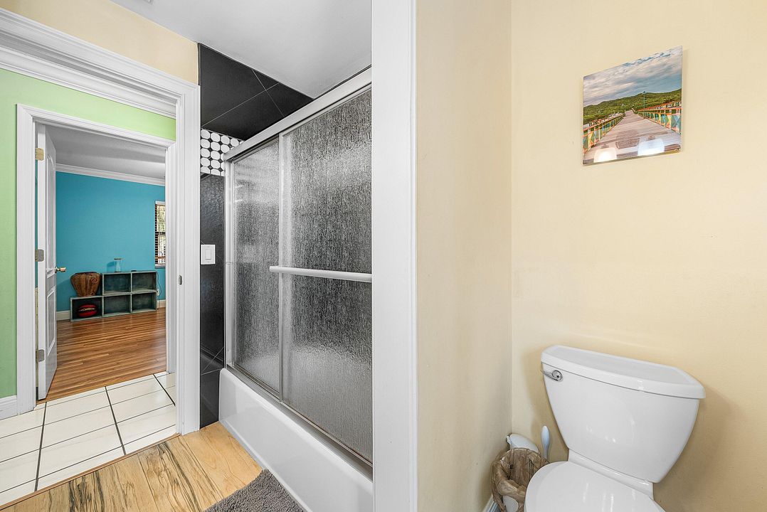 待售: $1,195,000 (4 贝兹, 2 浴室, 1956 平方英尺)