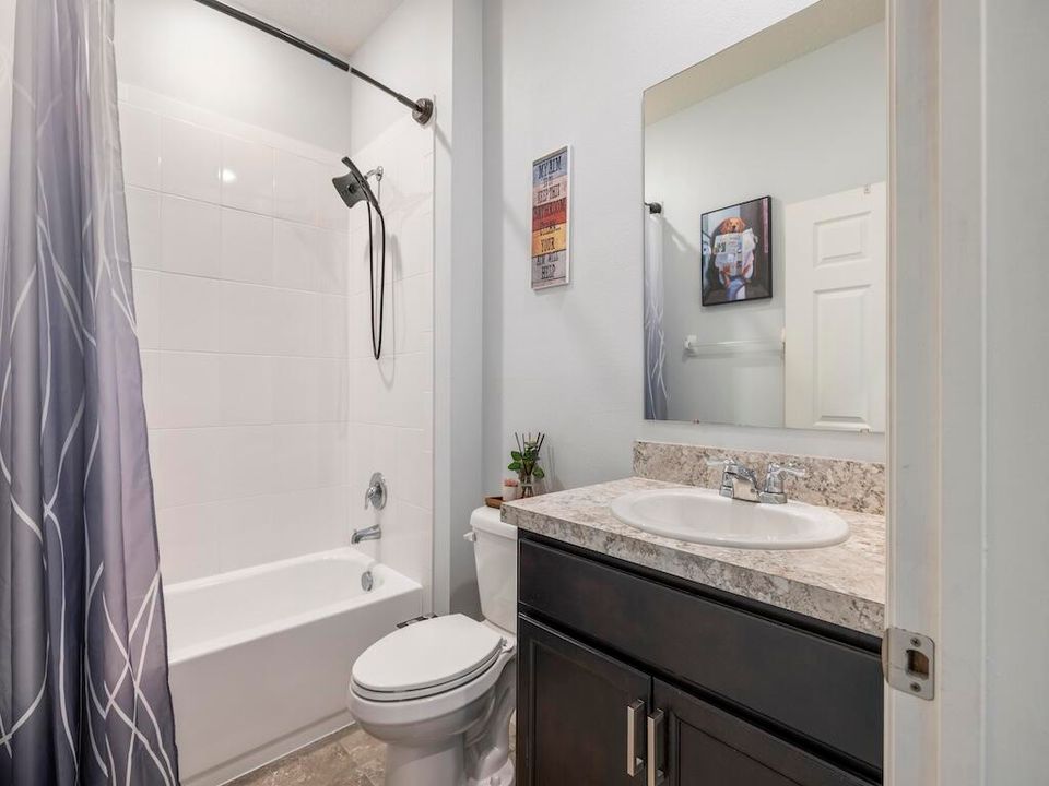 For Rent: $2,850 (3 beds, 2 baths, 2034 Square Feet)