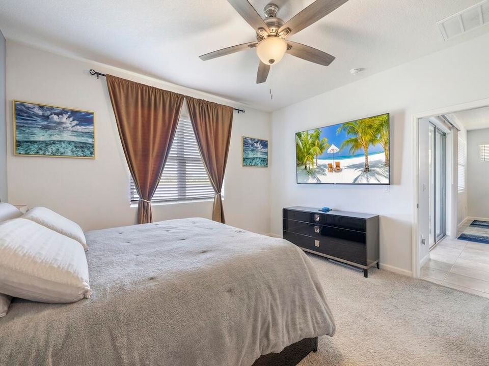 For Rent: $2,850 (3 beds, 2 baths, 2034 Square Feet)