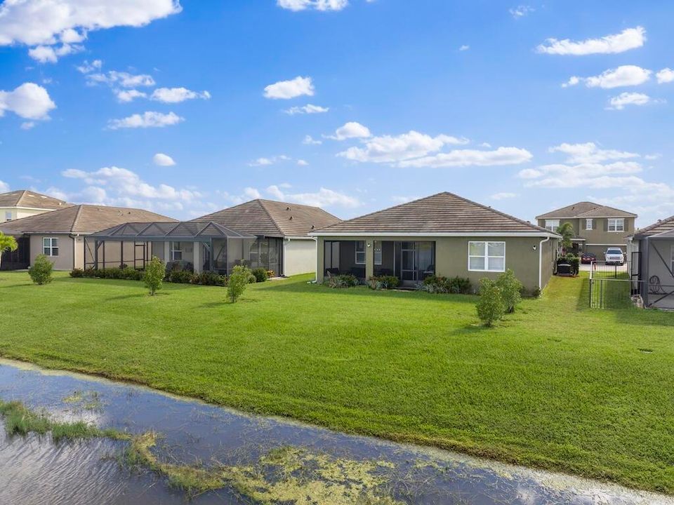 For Rent: $2,850 (3 beds, 2 baths, 2034 Square Feet)