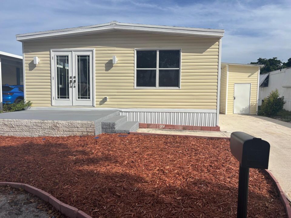 For Sale: $148,000 (4 beds, 2 baths, 1344 Square Feet)