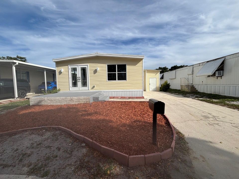 For Sale: $148,000 (4 beds, 2 baths, 1344 Square Feet)