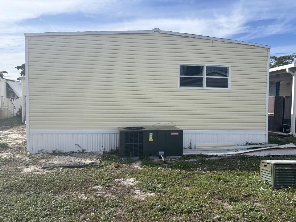 For Sale: $148,000 (4 beds, 2 baths, 1344 Square Feet)