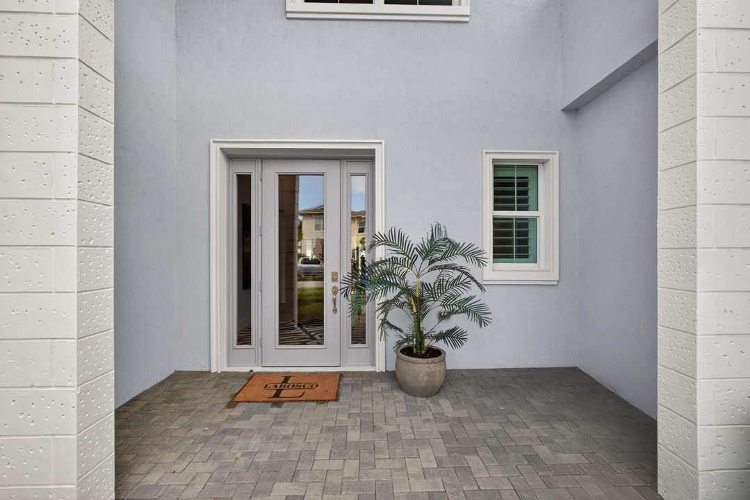 En Venta: $1,995,000 (6 camas, 3 baños, 3939 Pies cuadrados)