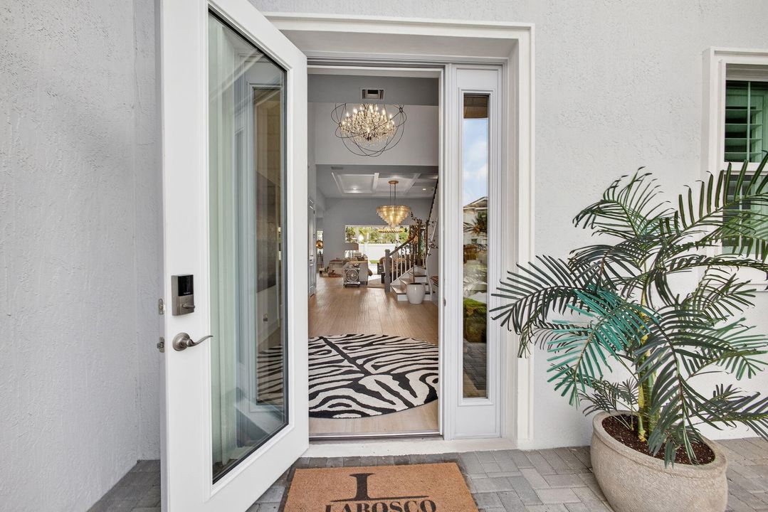 En Venta: $1,995,000 (6 camas, 3 baños, 3939 Pies cuadrados)