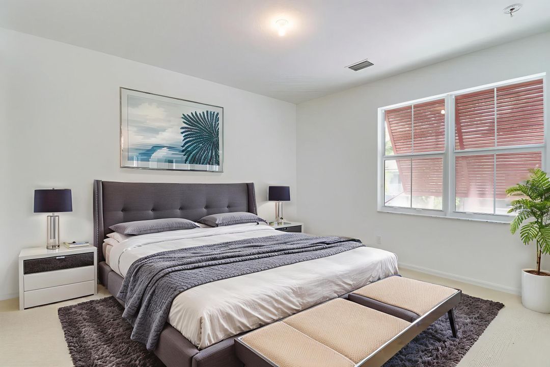 待售: $820,000 (3 贝兹, 2 浴室, 2467 平方英尺)