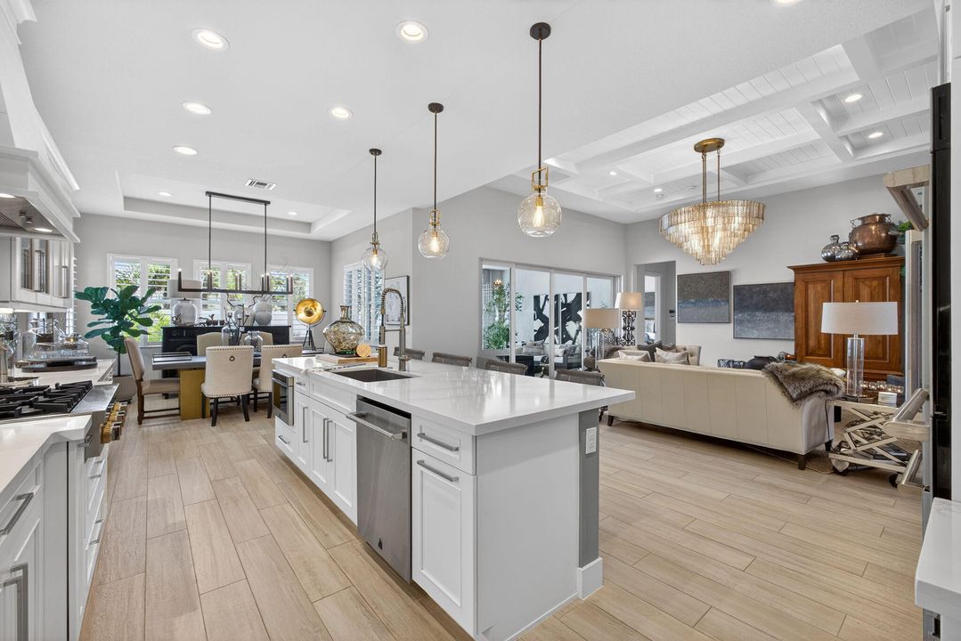 En Venta: $1,995,000 (6 camas, 3 baños, 3939 Pies cuadrados)