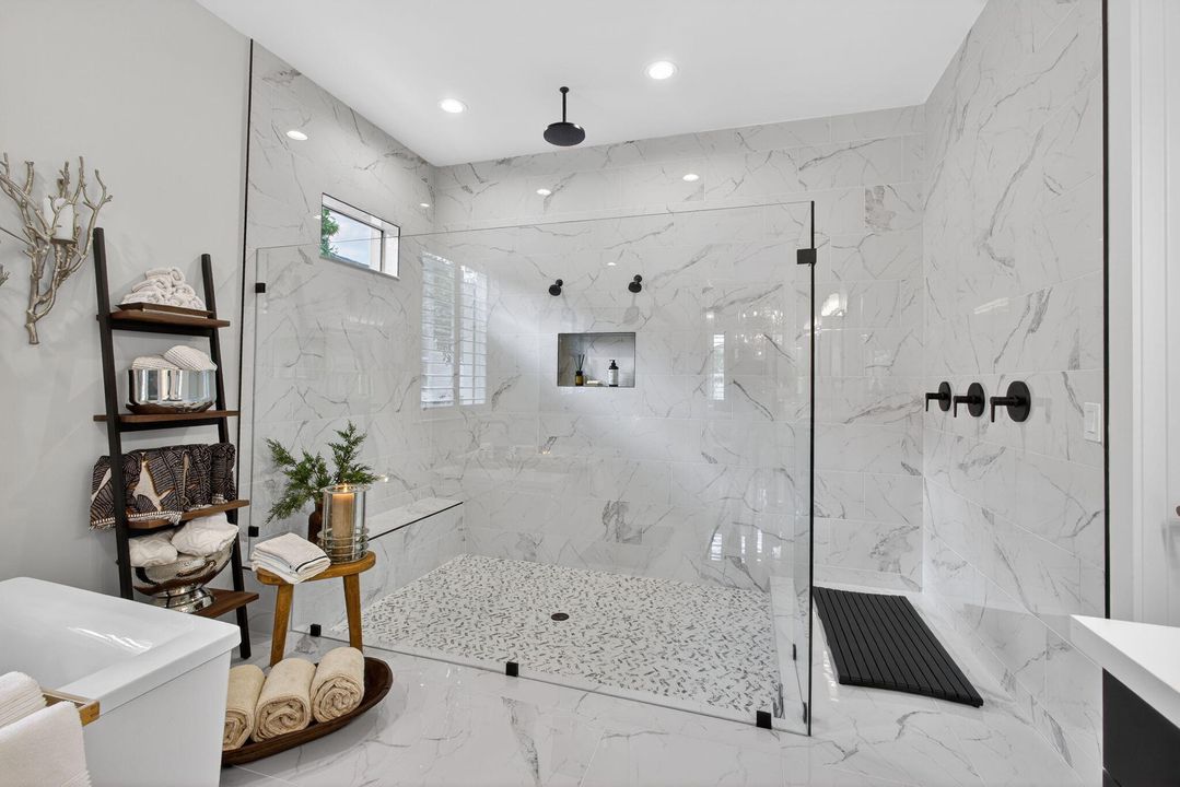 En Venta: $1,995,000 (6 camas, 3 baños, 3939 Pies cuadrados)