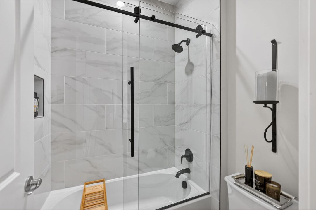 En Venta: $1,995,000 (6 camas, 3 baños, 3939 Pies cuadrados)